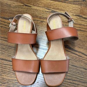 Old Navy Women's Tan Heeled Sandals